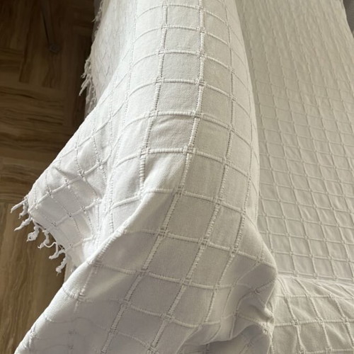 Throw blanket for 2-seater sofa used, white 2.00x1.53 m