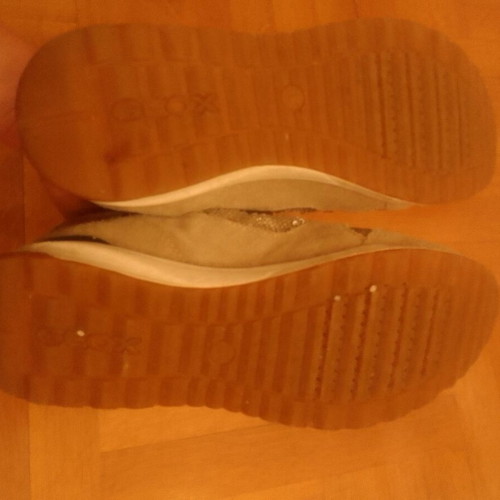 Geox sneakers size 36 like new, gold