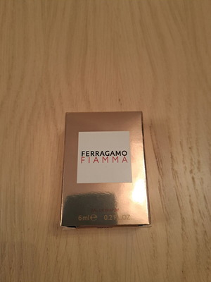 Ferragamo Fiamma Miniature Eau de Parfum new with box 6ml