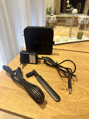 Minix Neo X8-H media player used, Android KitKat 4.4