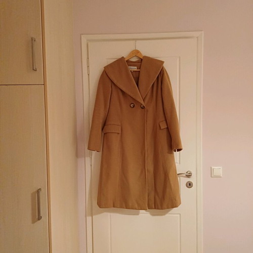 Maxin beige warm maxi coat used, large size, double buttons