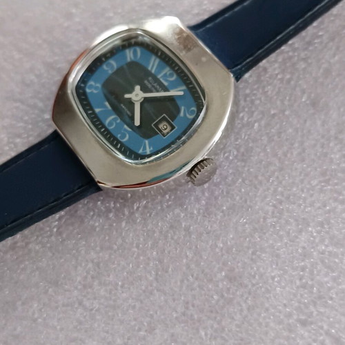 Winding women's watch new, unused