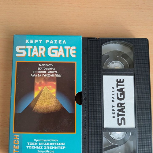 VHS collection like new with many movie titles