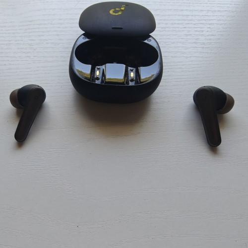 Anker Liberty Air 2 Pro earbuds fair condition