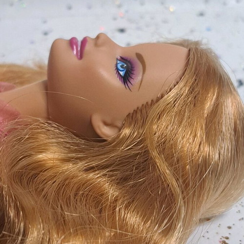 Barbie Fashionistas Swappin' Styles Sweetie 2011 Wave 1 like new with extra head