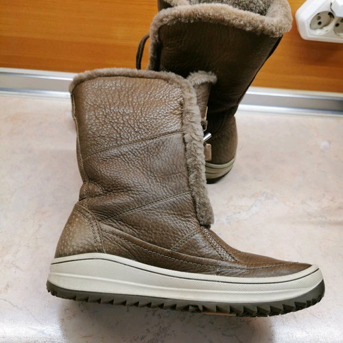 Ecco Trace Lite HydroMax women's winter boots brown like new, size 39