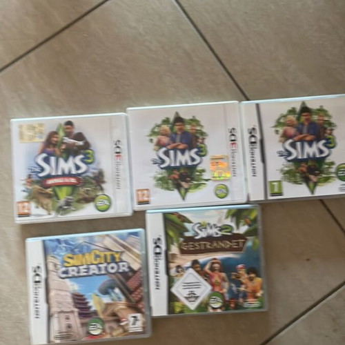 Sims game pack for Nintendo 3DS and DS consoles, 10 games with manuals