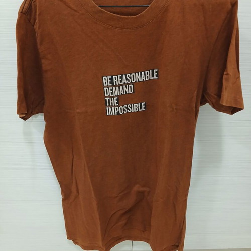 Sisley men's brown T-shirt M like new 100% cotton