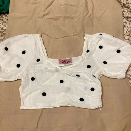 Polka Dot Crop Top Gigi like new, cotton, puff sleeve, black and white