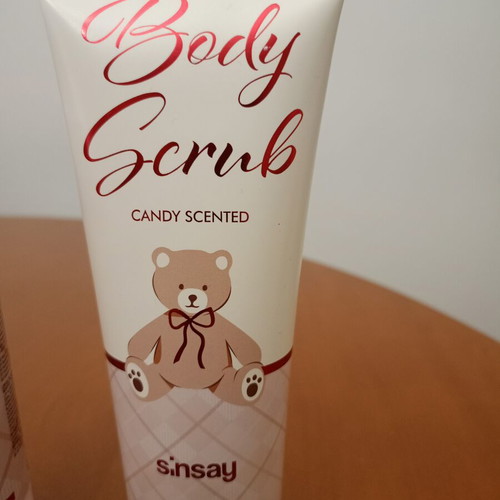 Sinsay Candy Scented Skin Care Set like new with teddy bear