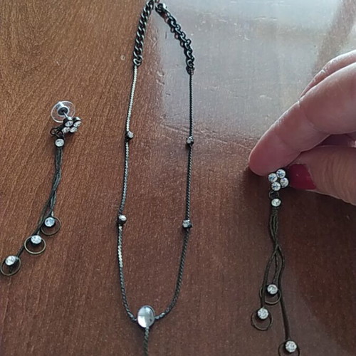 Jewelry set modern, like new