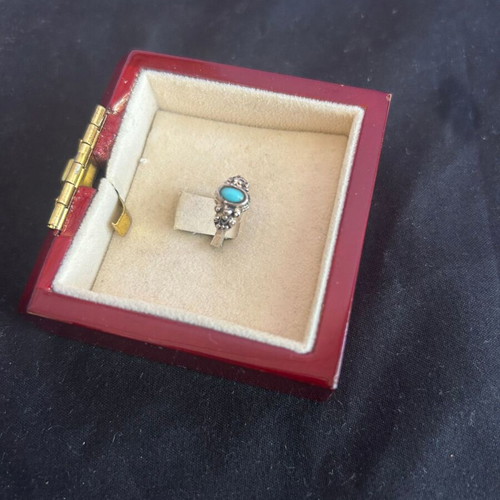 Vintage silver ring with turquoise stone very small used