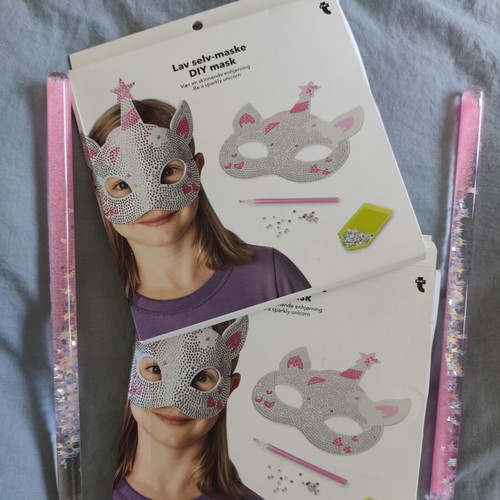 DIY masks and glitter play set new, pack of 4