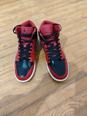 Jordan 1 Mid like new, red black, size 47