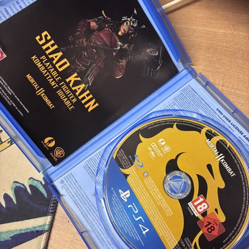 Mortal Kombat 11 PS4 game, like new condition
