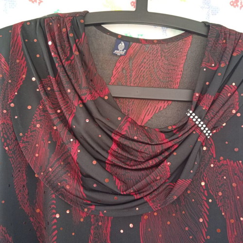 Evening blouse printed with metallic thread new, size 48-50