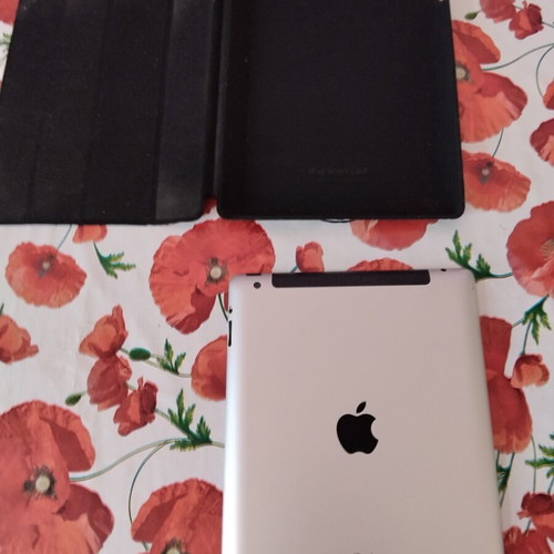 iPad 4 used in excellent condition