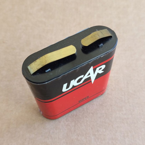 Ucar Vintage Battery 4.5V 3R12 used in excellent condition