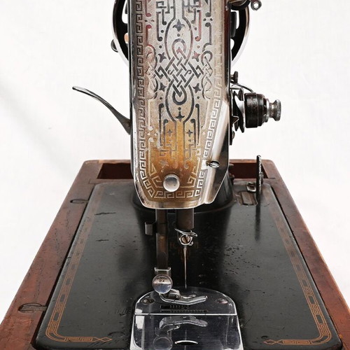 Singer sewing machine from 1960s used with wooden case