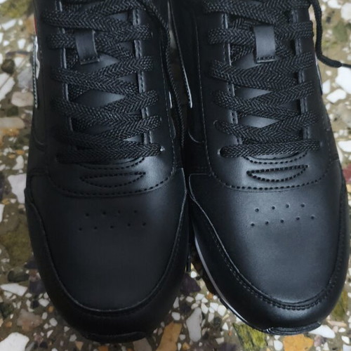 Fila sneakers size 43, brand new