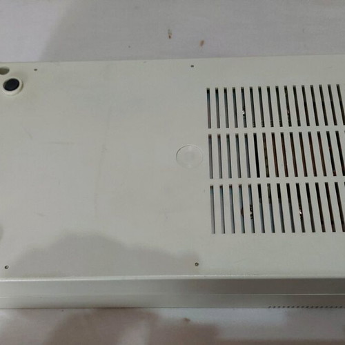 Commodore 1541 drive like new with 2 floppy disks