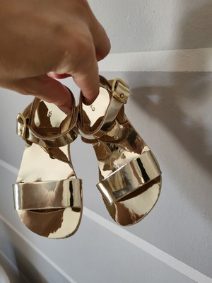 Handmade leather sandals size 26 beige new