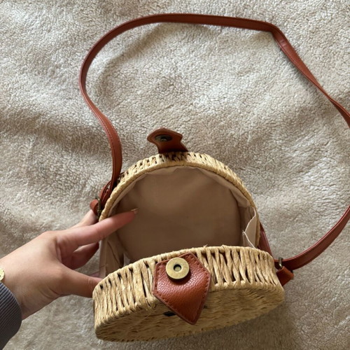 Bag to Bag crossbody summer bag like new, beige
