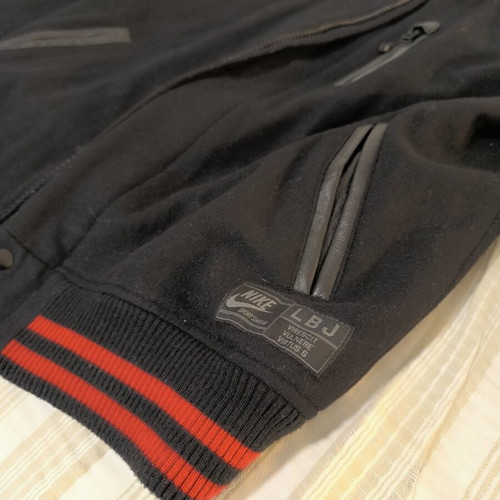 Nike Sportswear LeBron James Vivat Rex Destroyer Jacket medium like new