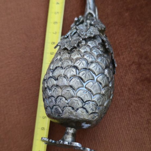 Old rantisthiri used, damaged base, missing one leg