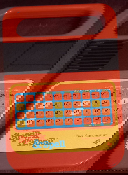 Vintage ηλεκτρονικά παιχνίδια των 80s της texas instruments - speak and math και speak and spell