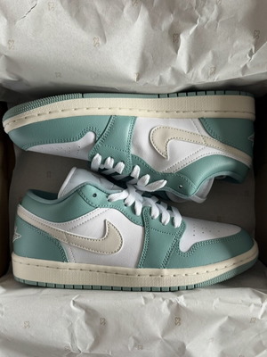 Jordan Air 1 Low WMN DC0774-138 νέες γυναικείες αθλητικές παπούτσια μέγεθος 38,5-39