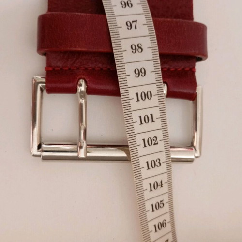 Sarah Lawrence leather belt like new, size 100, dark red