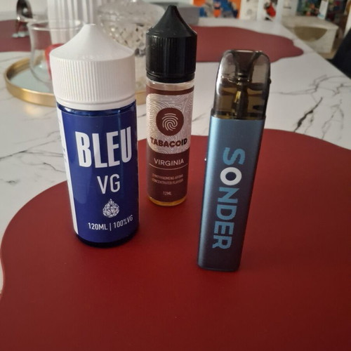 Geekvape Sonder Q Pod Kit like new with Bleu VG Base and Tabacoid Virginia