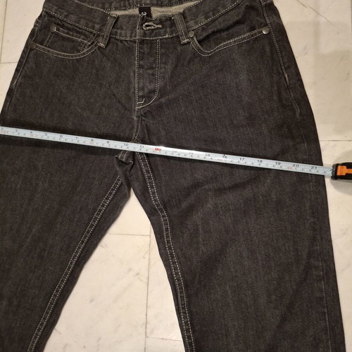 Classic black jeans like new, straight fit, button fly, size M