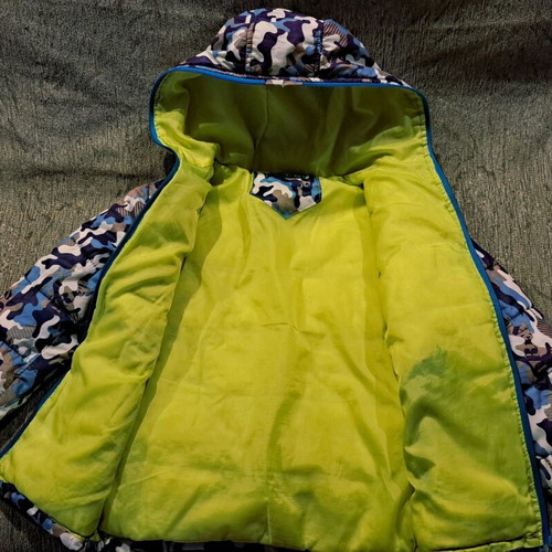 Blue camouflage jacket for 9-10 years old like new