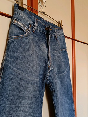 Moschino γυναικείο τζίν μπλε σαν καινούργιο, μέγεθος XS