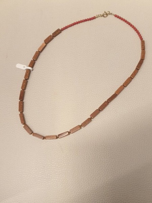Handmade necklace with semi-precious stones and coral, new