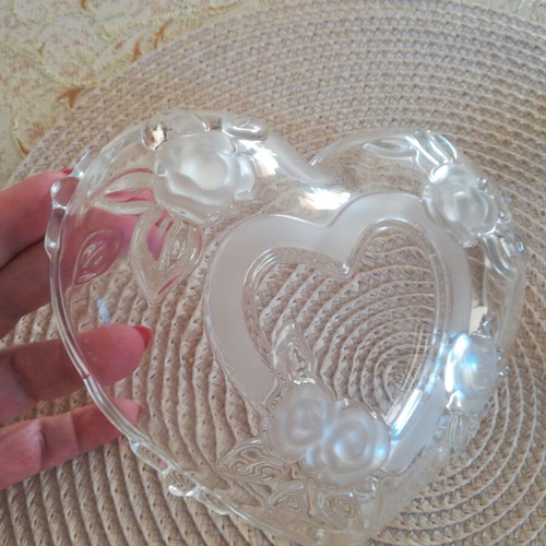 Crystal bowl set of 2 with embossed flowers, new