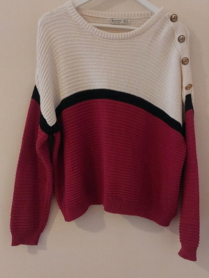 Stradivarius women's knitted sweater like new, white-burgundy with buttons