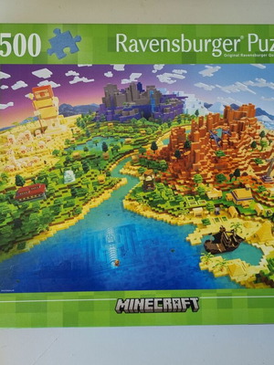Ravensburger Minecraft World 500-piece puzzle