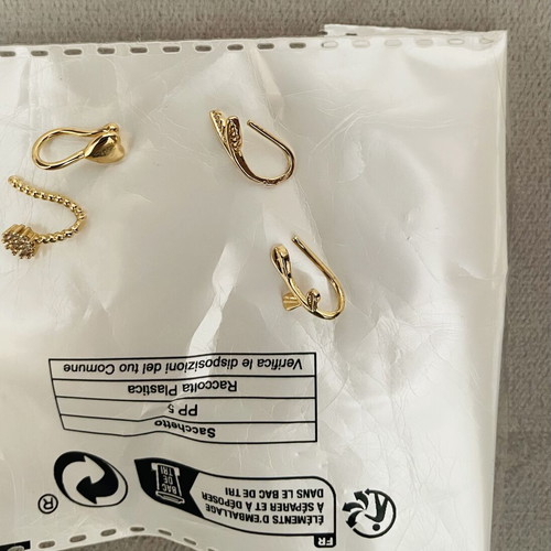 Set of 4 gold nose clip earrings for non-pierced noses