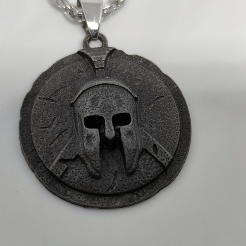 Ancient Spartan Helmet Pendant with Rope Chain like new