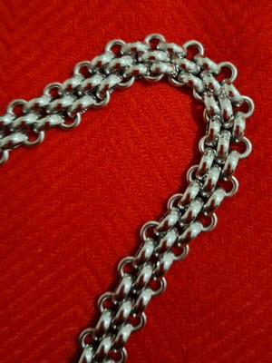 Armatura necklace with embossed finish new, silver