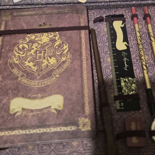 Harry Potter Keepsake Box stationery set used, includes A5 notebook and themed pens