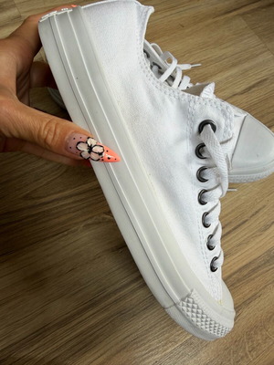 Αθλητικά παπούτσια Converse λευκά, σαν καινούργια, μέγεθος 42