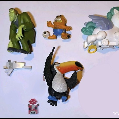 Figures used, pack with Vintage Bully Garfield, Scooby Doo, Rio McDonald's