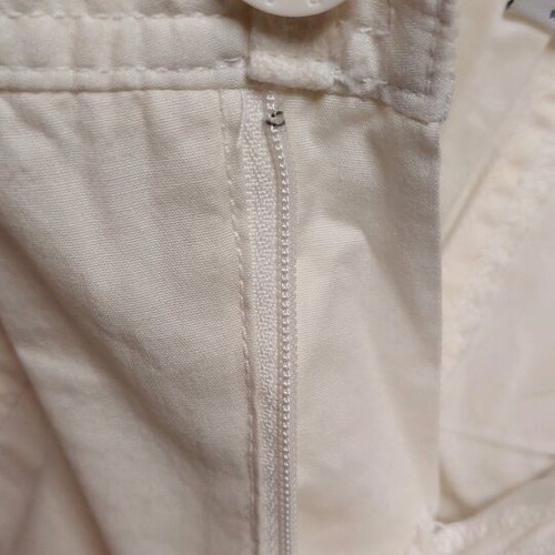 Columbia women's white bermuda shorts used, size S-M 36-38 with six pockets