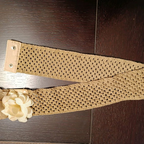 Knitted beige belt like new with decorative flowers, size 75cm