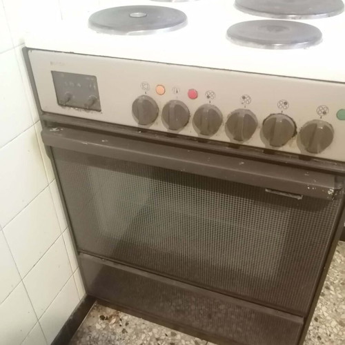 Bosh oven used with hob