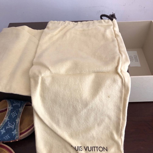 Louis Vuitton women's sandals like new, size 36.5, blue denim